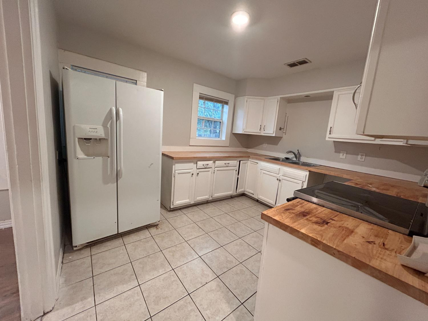 1925 26th Property Photo 4