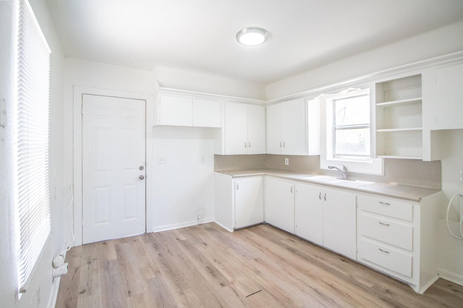 2024 37th Street Property Photo 8