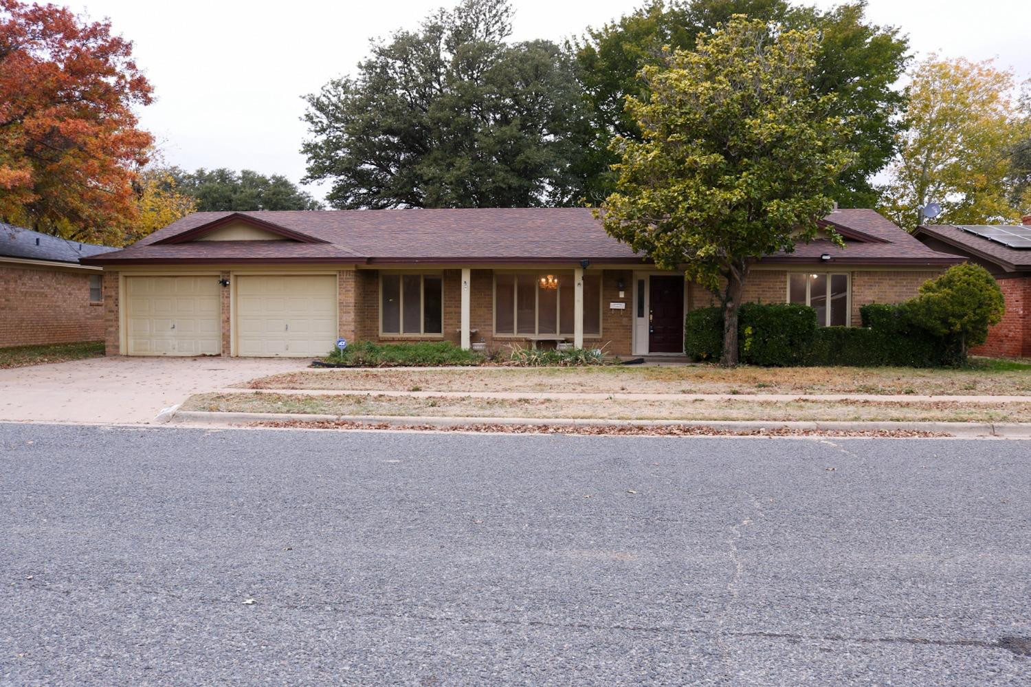 7902 Lynnhaven Avenue Property Photo 2