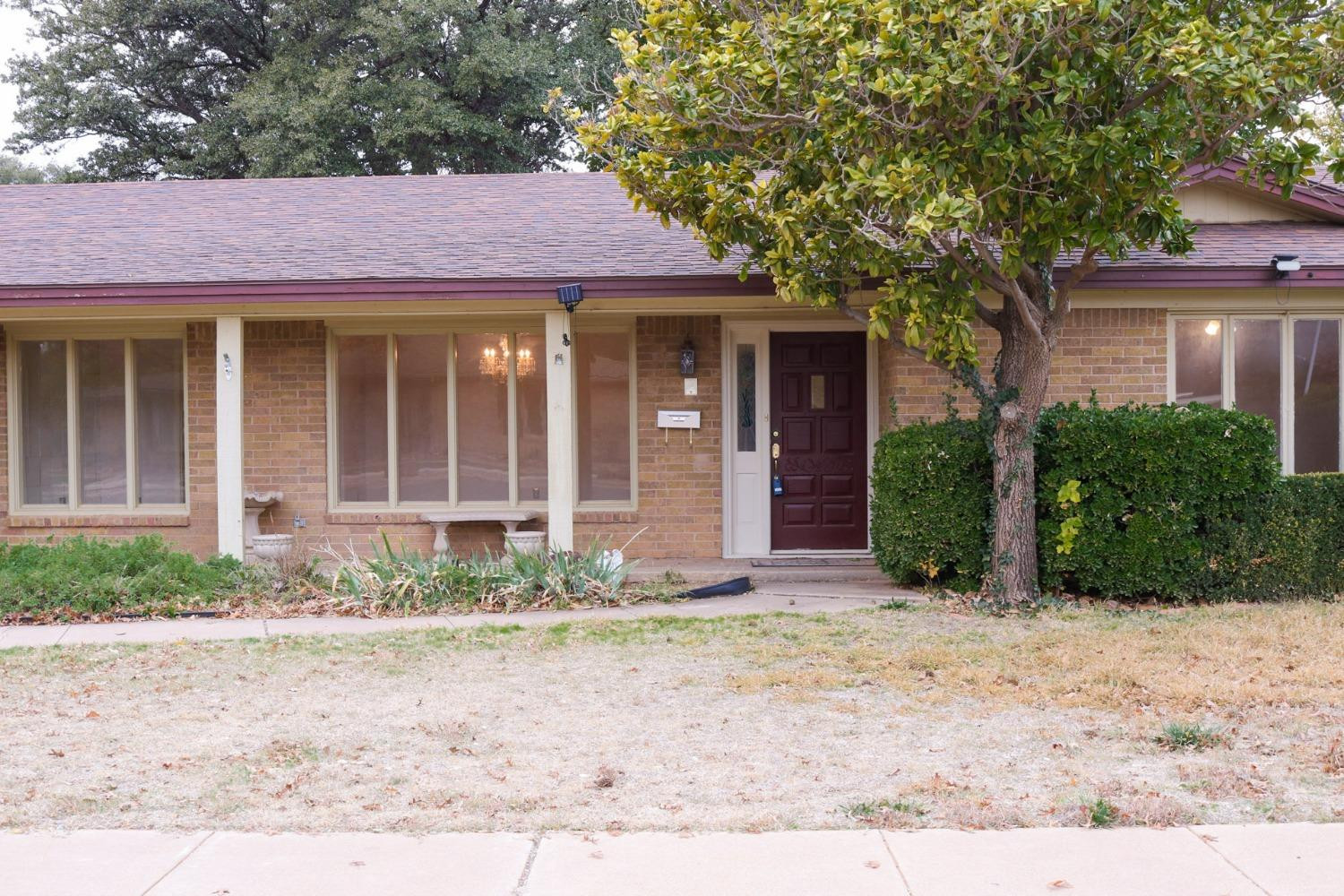 7902 Lynnhaven Avenue Property Photo 4