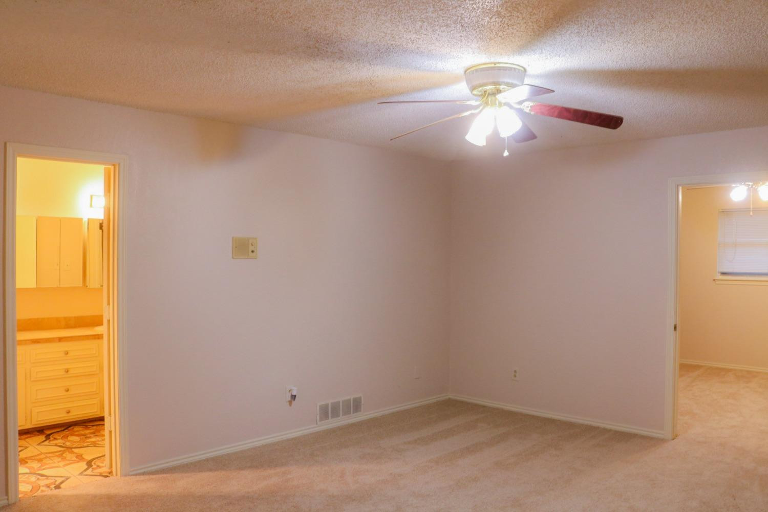 7902 Lynnhaven Avenue Property Photo 15