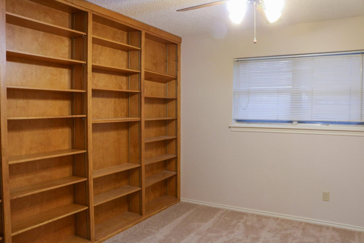 7902 Lynnhaven Avenue Property Photo 18