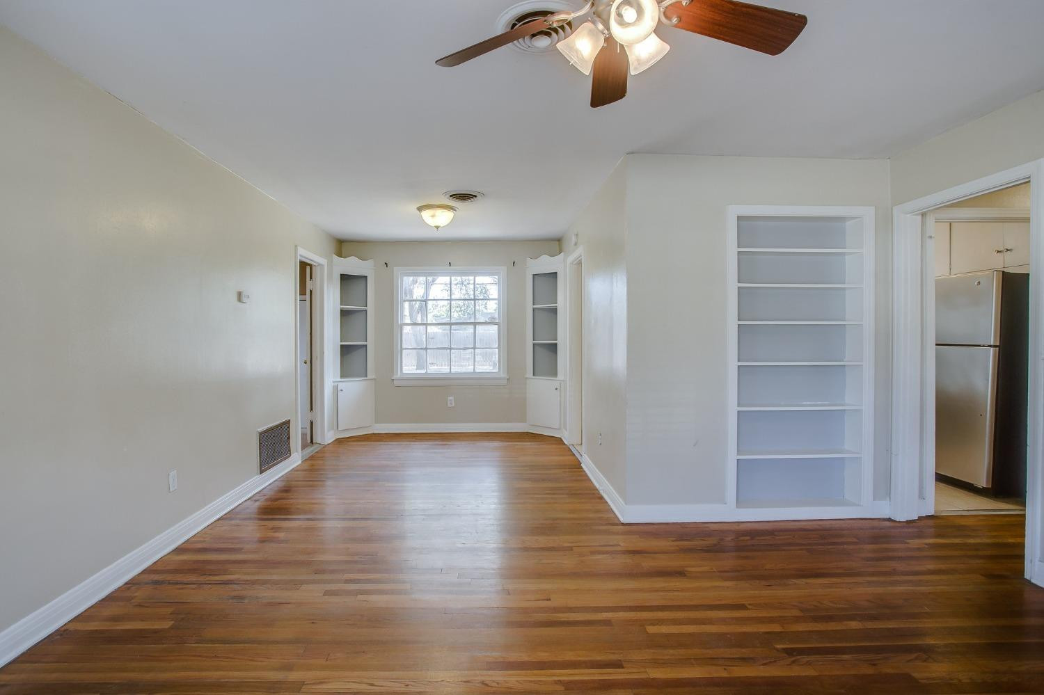 3306 29th Street Property Photo 4
