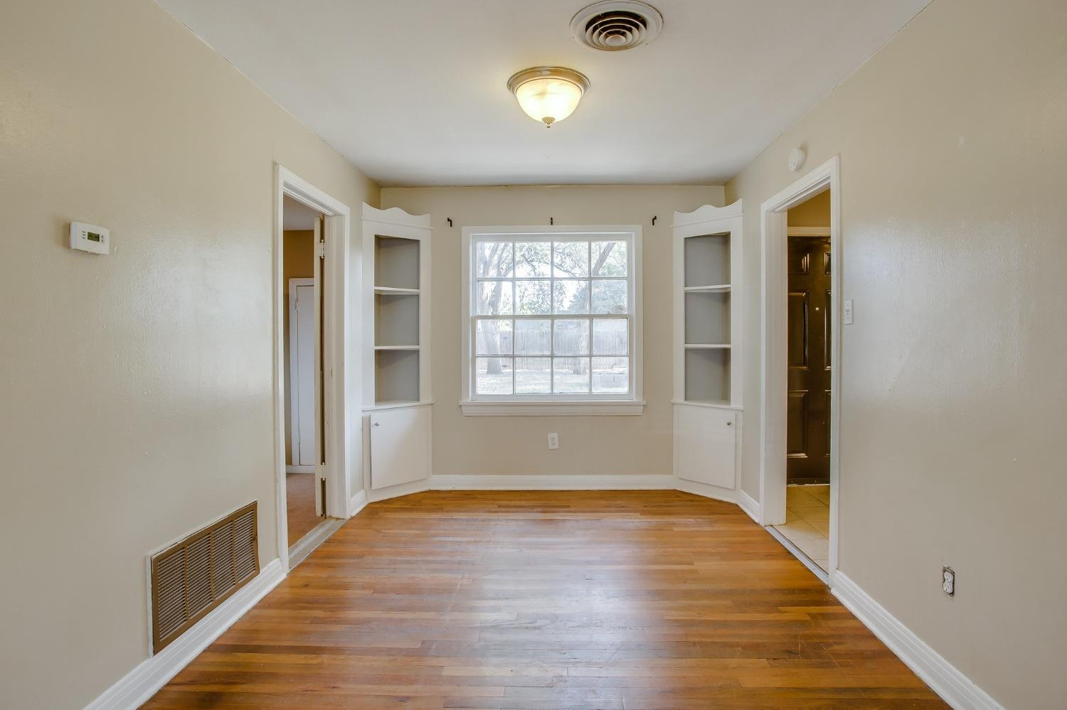 3306 29th Street Property Photo 5