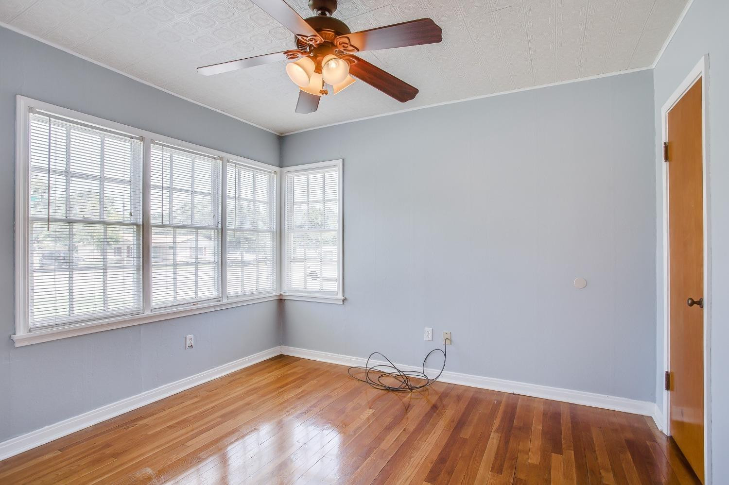 3201 30th Street Property Photo 10