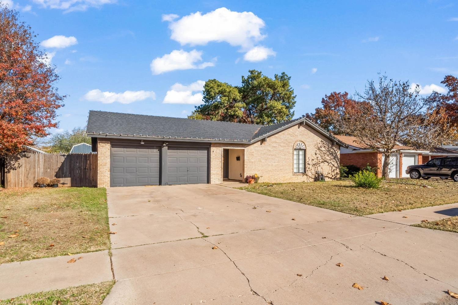 2818 67th Street Property Photo 3