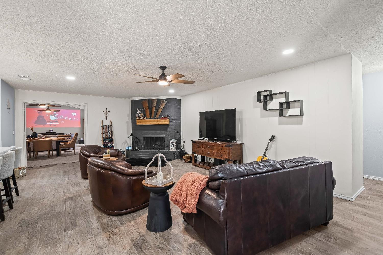 2818 67th Street Property Photo 6