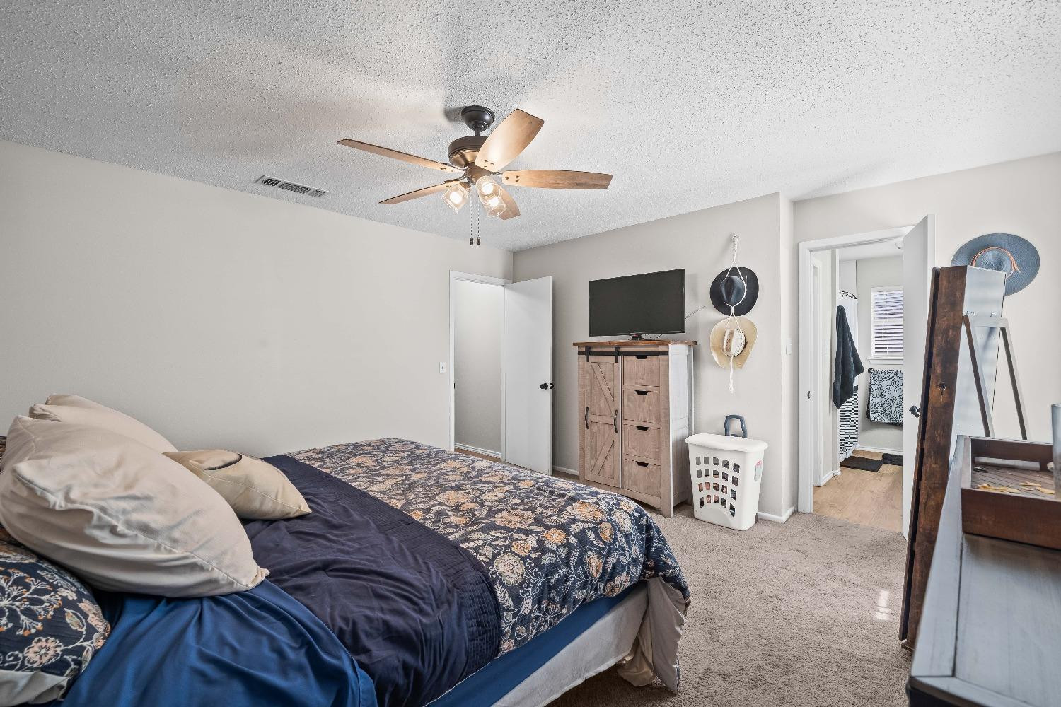 2818 67th Street Property Photo 21