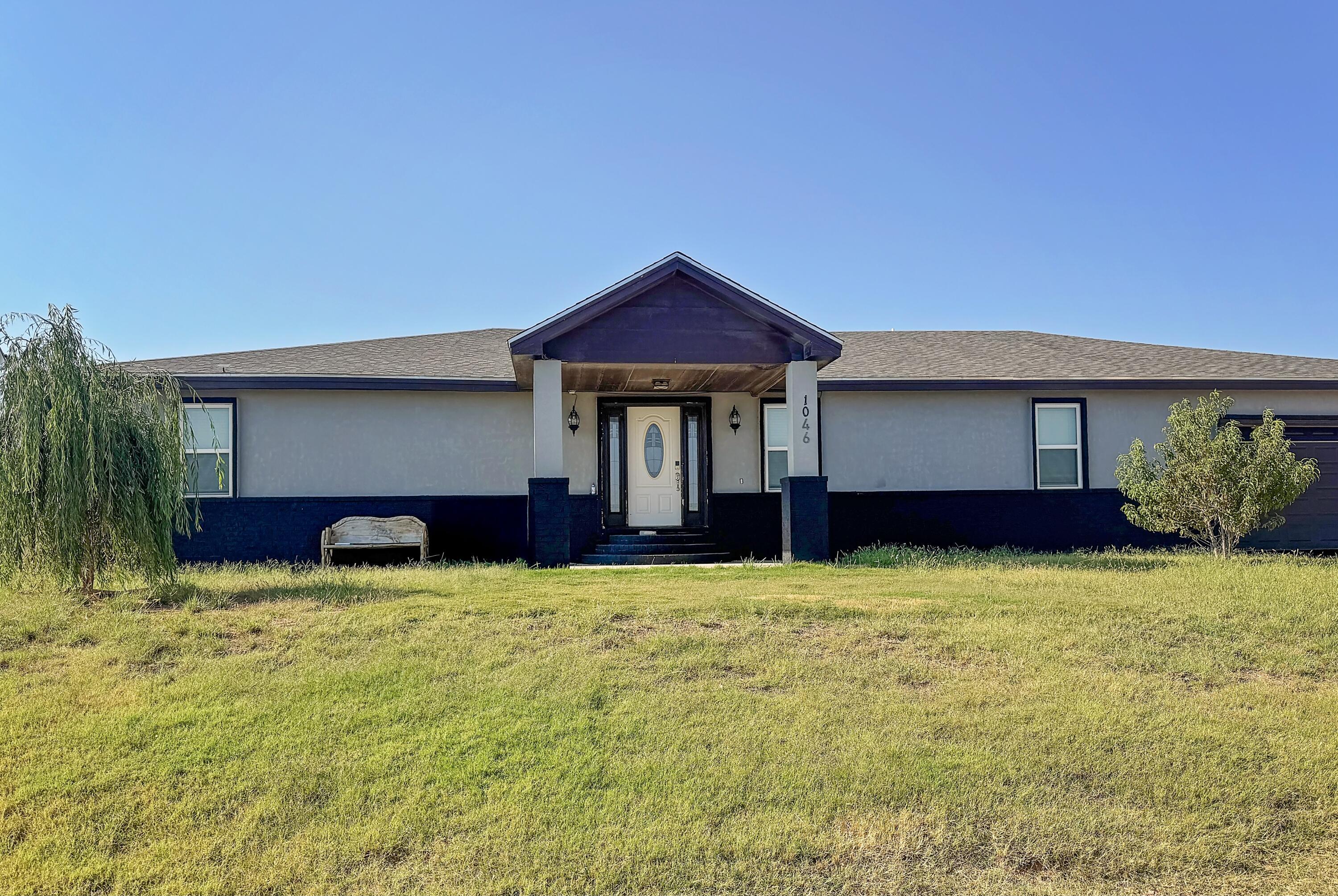 1046 Bowie Street Property Photo 1