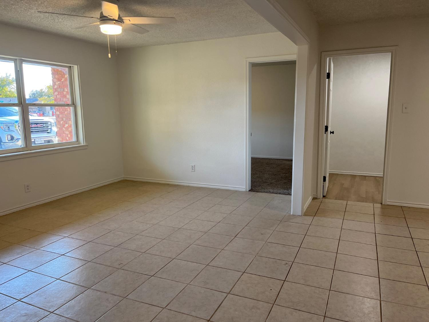 102 Ne 24th Street Property Photo 4