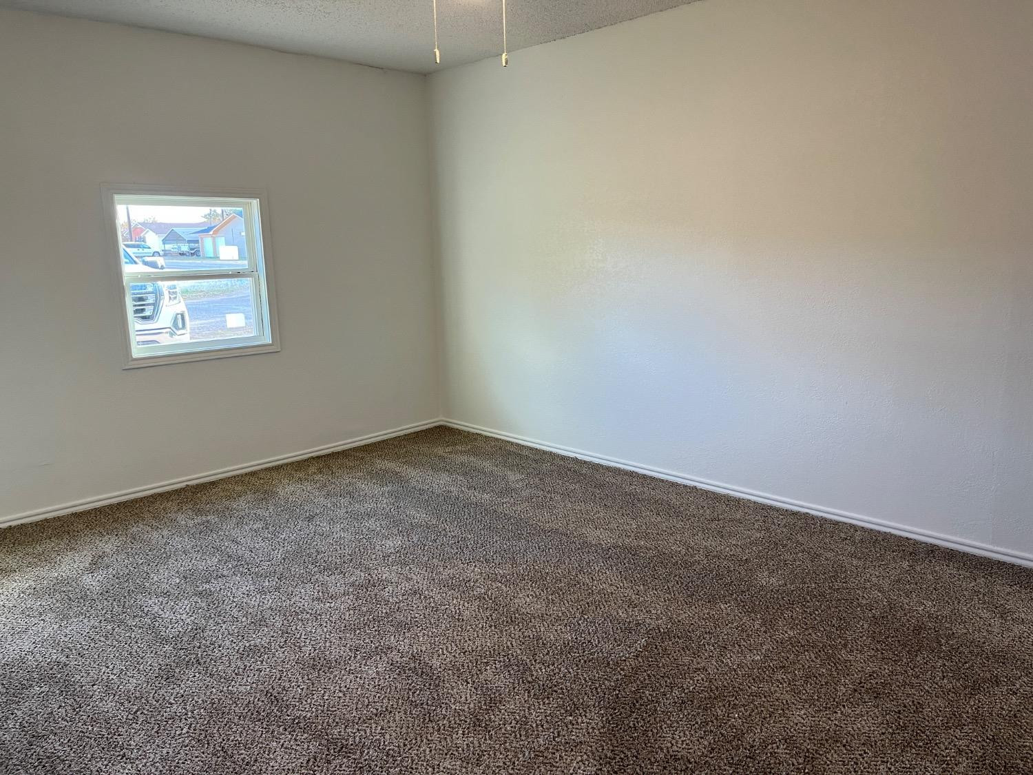102 Ne 24th Street Property Photo 5