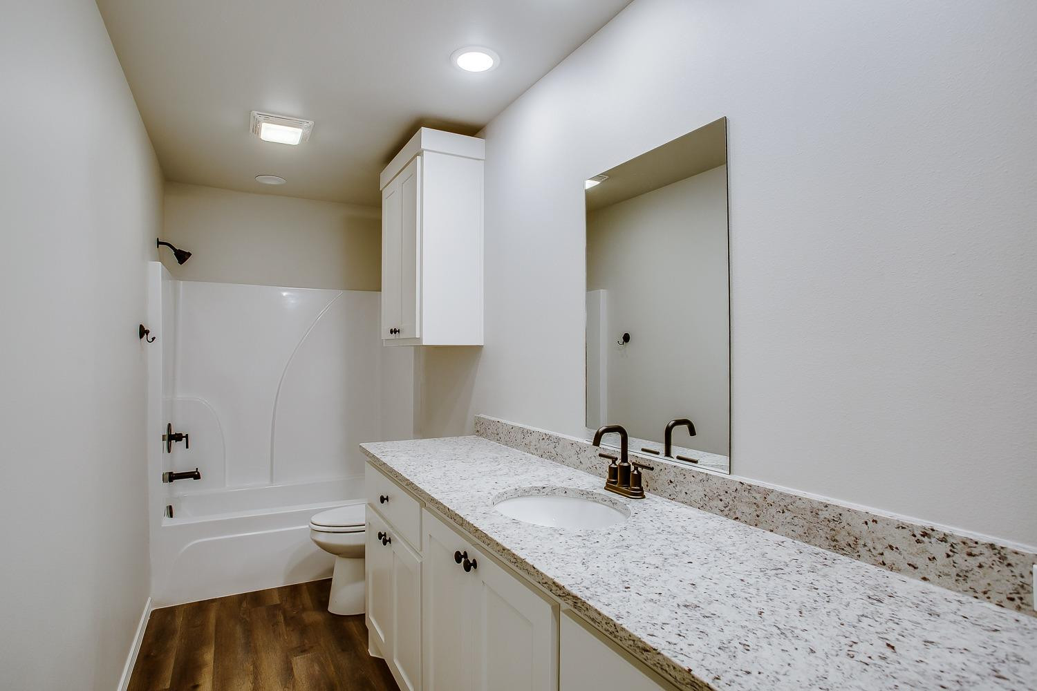 12108 Elkhart Property Photo 16