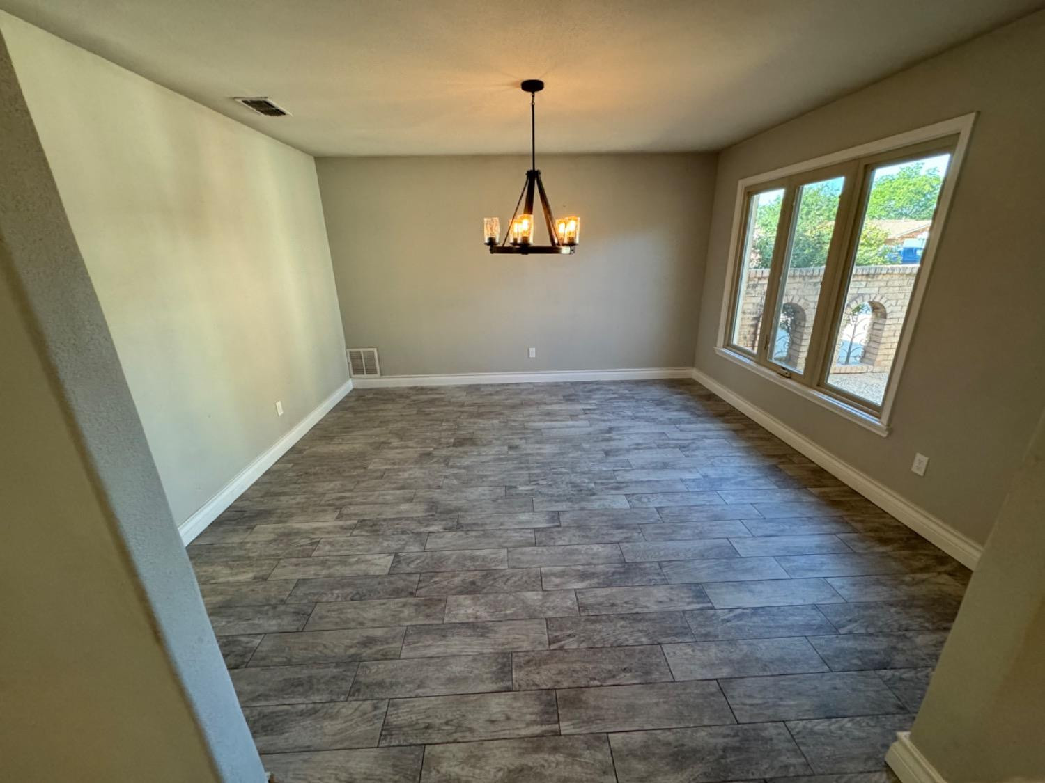 805 14th Street Property Photo 6