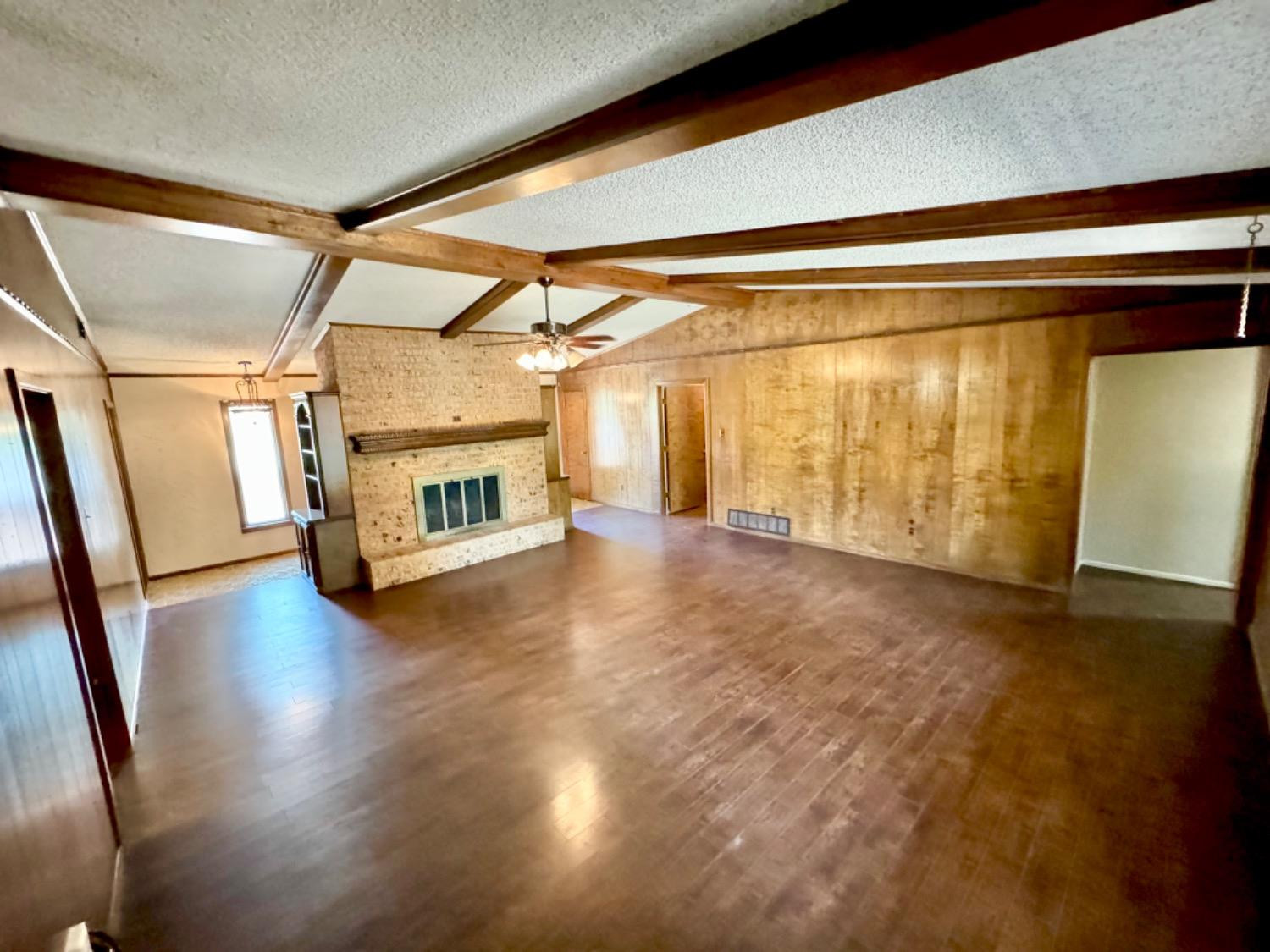 5409 80th Street Property Photo 4