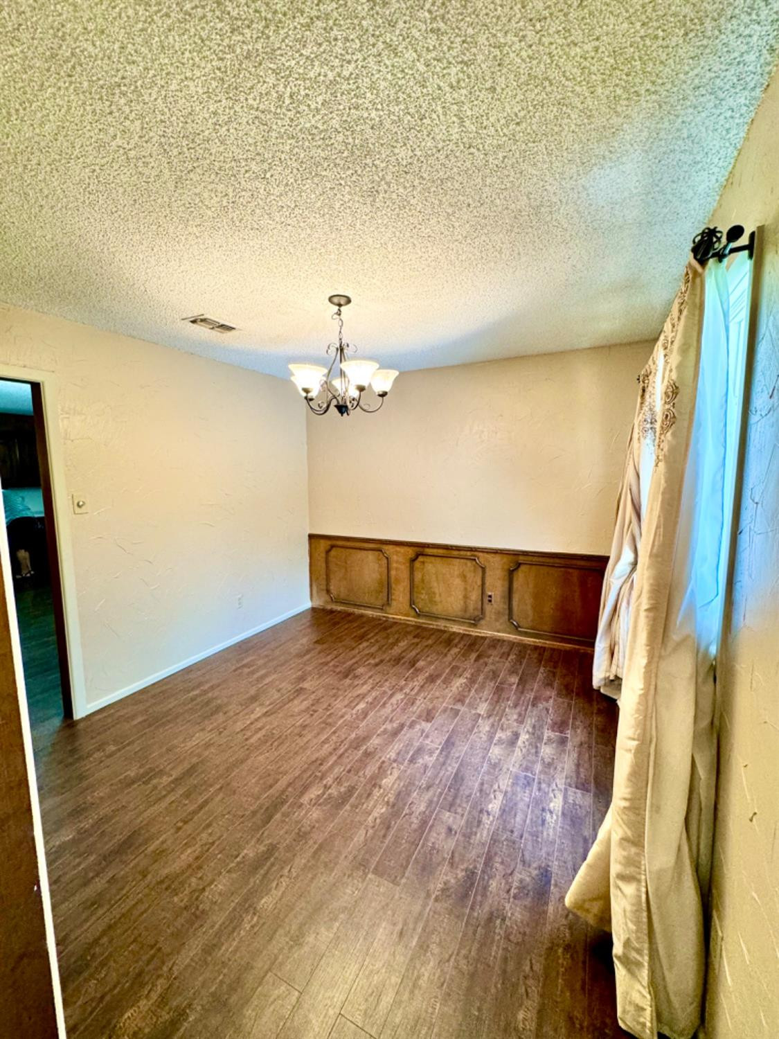 5409 80th Street Property Photo 9