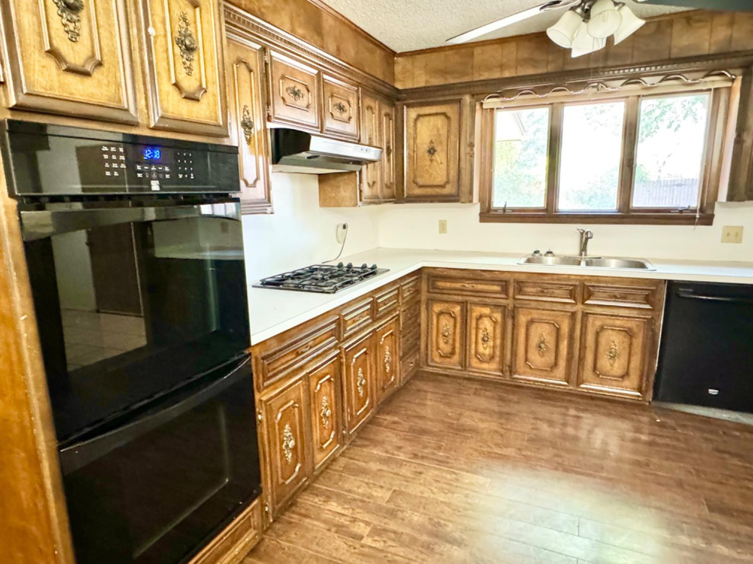 5409 80th Street Property Photo 10