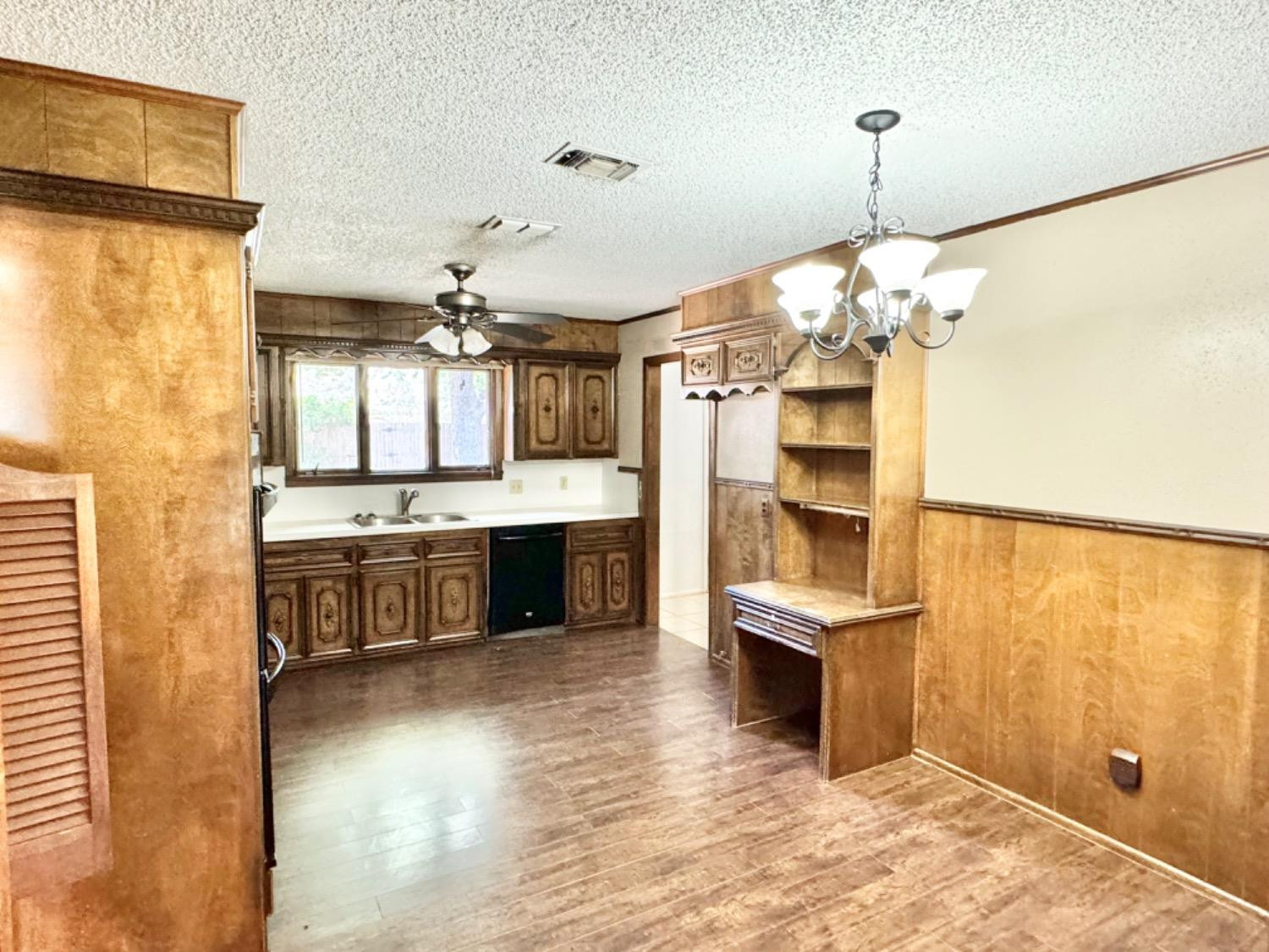5409 80th Street Property Photo 12