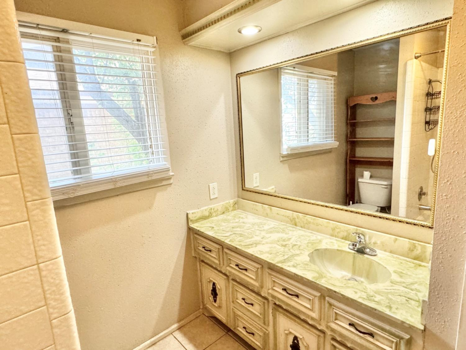 5409 80th Street Property Photo 24