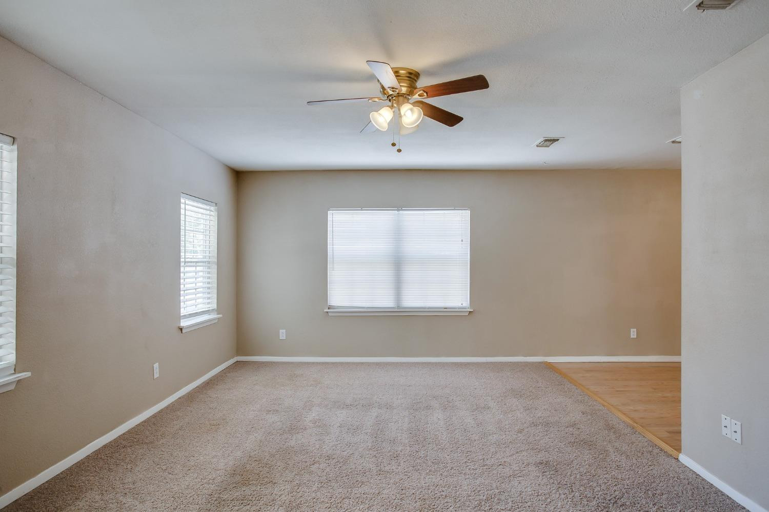 2608 28th Street Property Photo 2