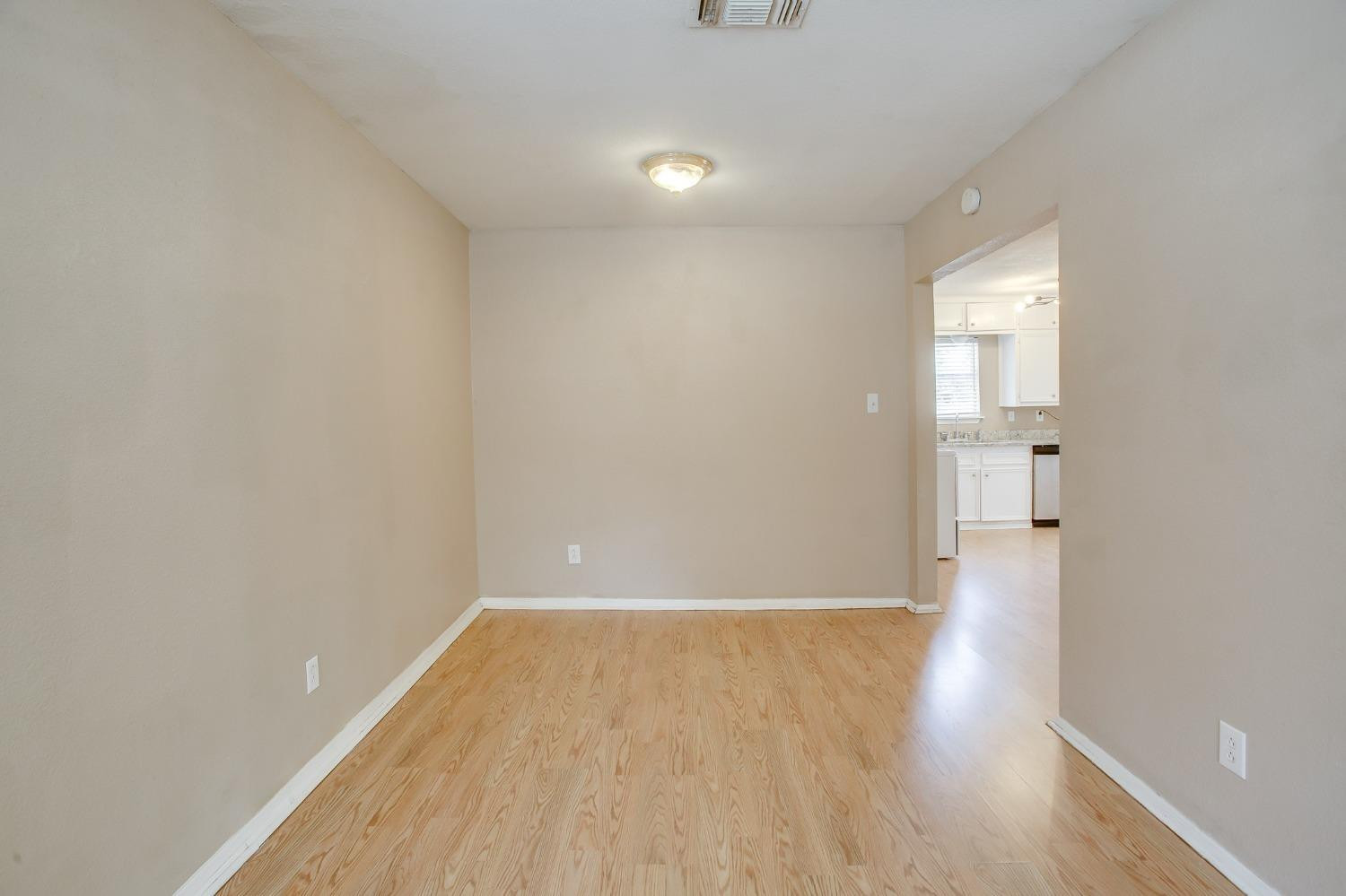 2608 28th Street Property Photo 5