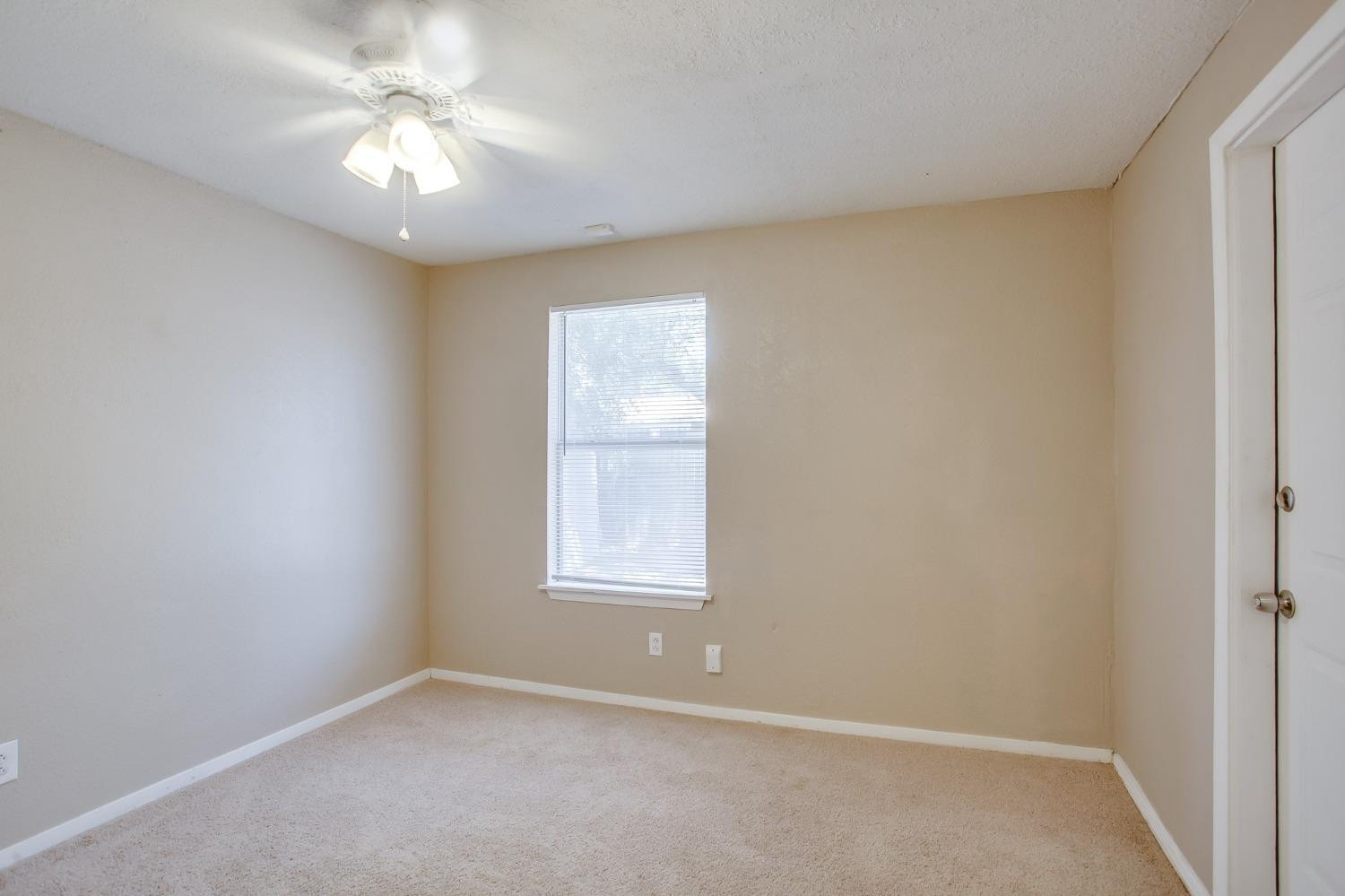 2608 28th Street Property Photo 12