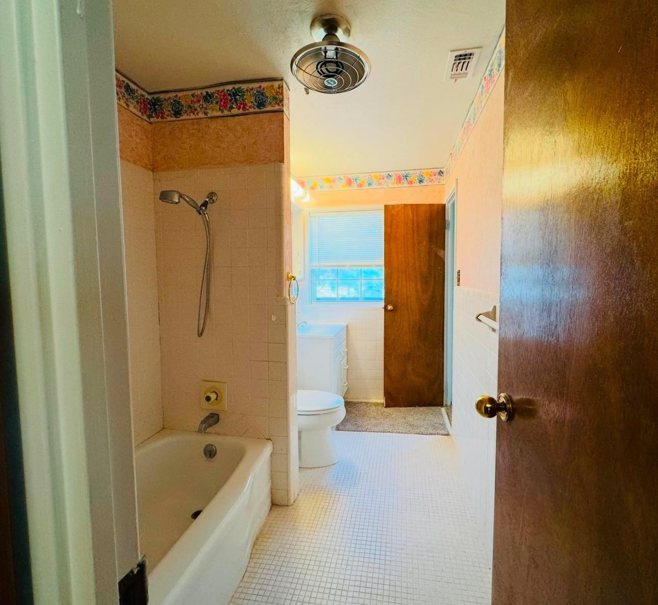 137 Detroit Avenue Property Photo 7
