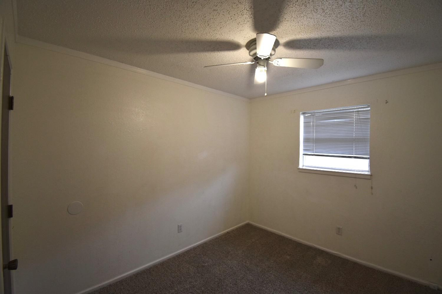 8106 Ave V Property Photo 6