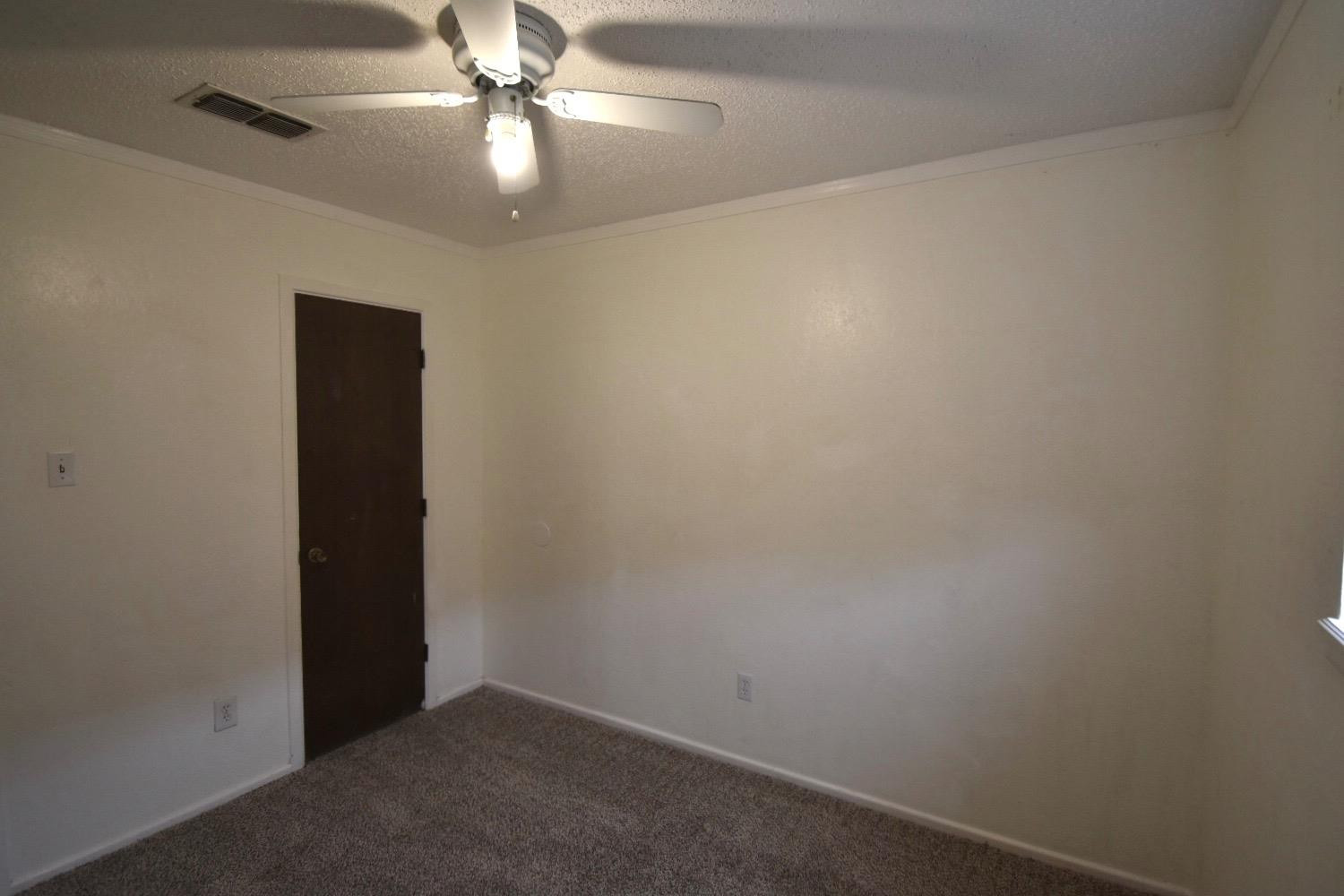8106 Ave V Property Photo 7