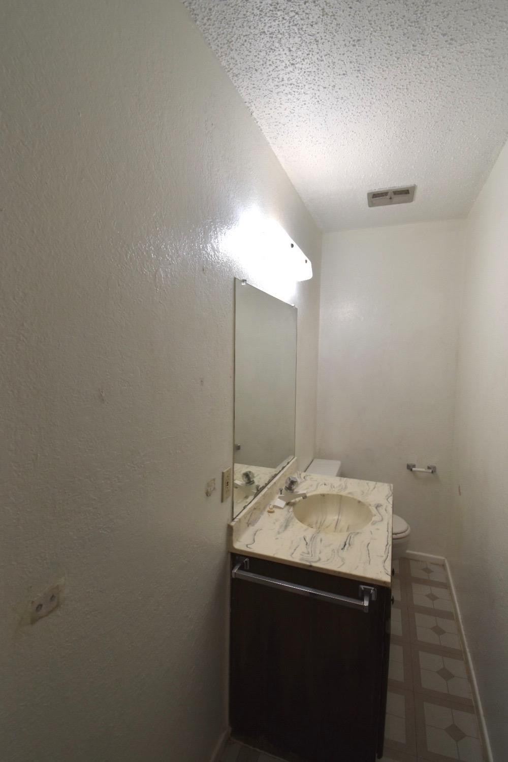 8106 Ave V Property Photo 9