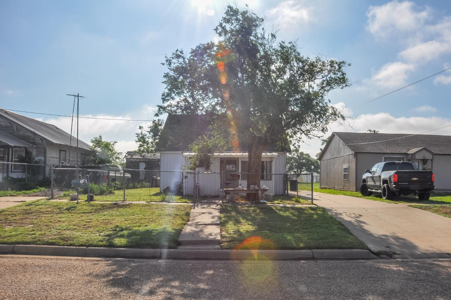 714 Elm Street Property Photo 1