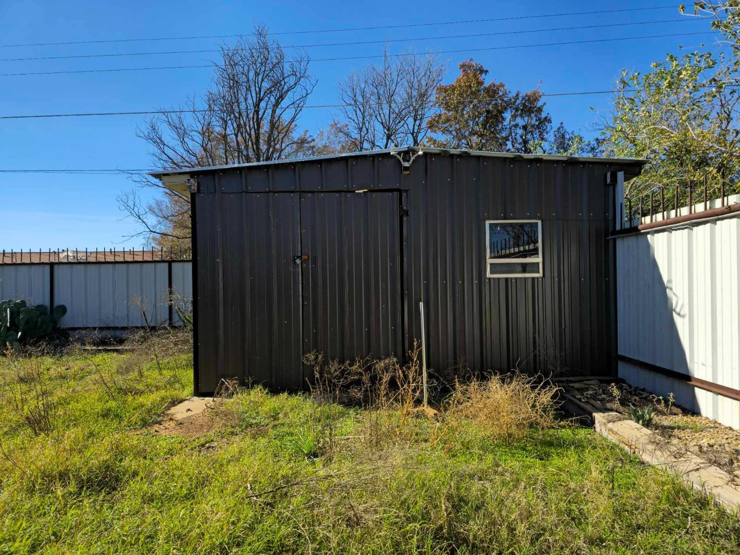 318 S Ave A Property Photo 23