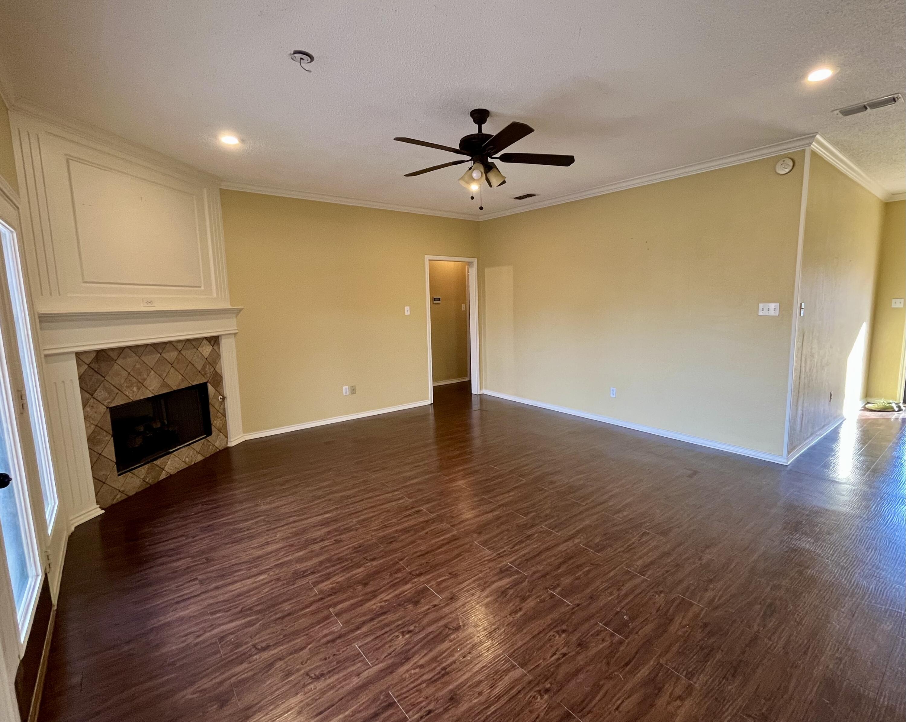 4910 102nd Street Property Photo 9