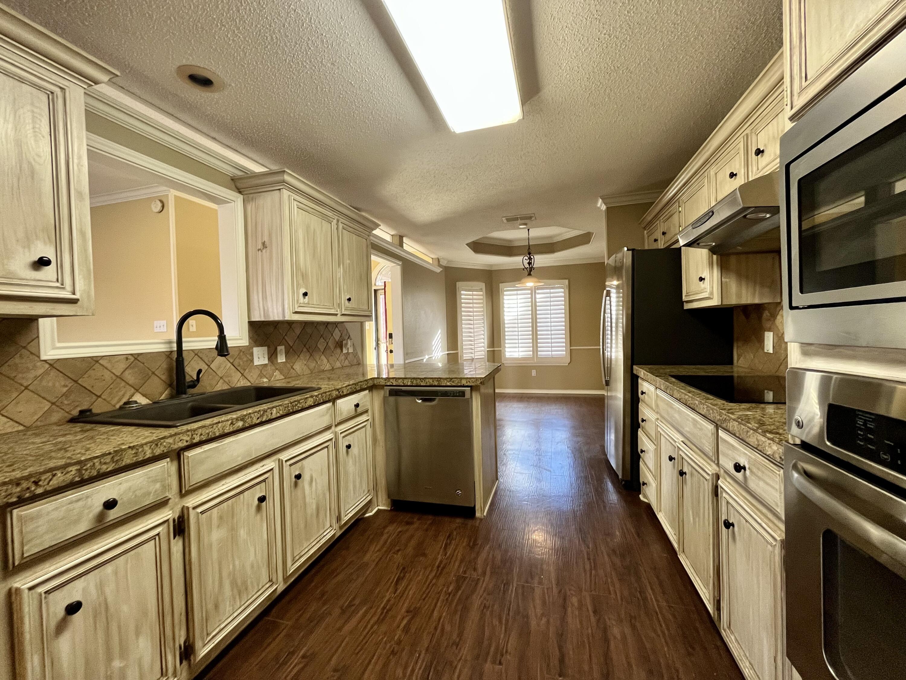 4910 102nd Street Property Photo 18