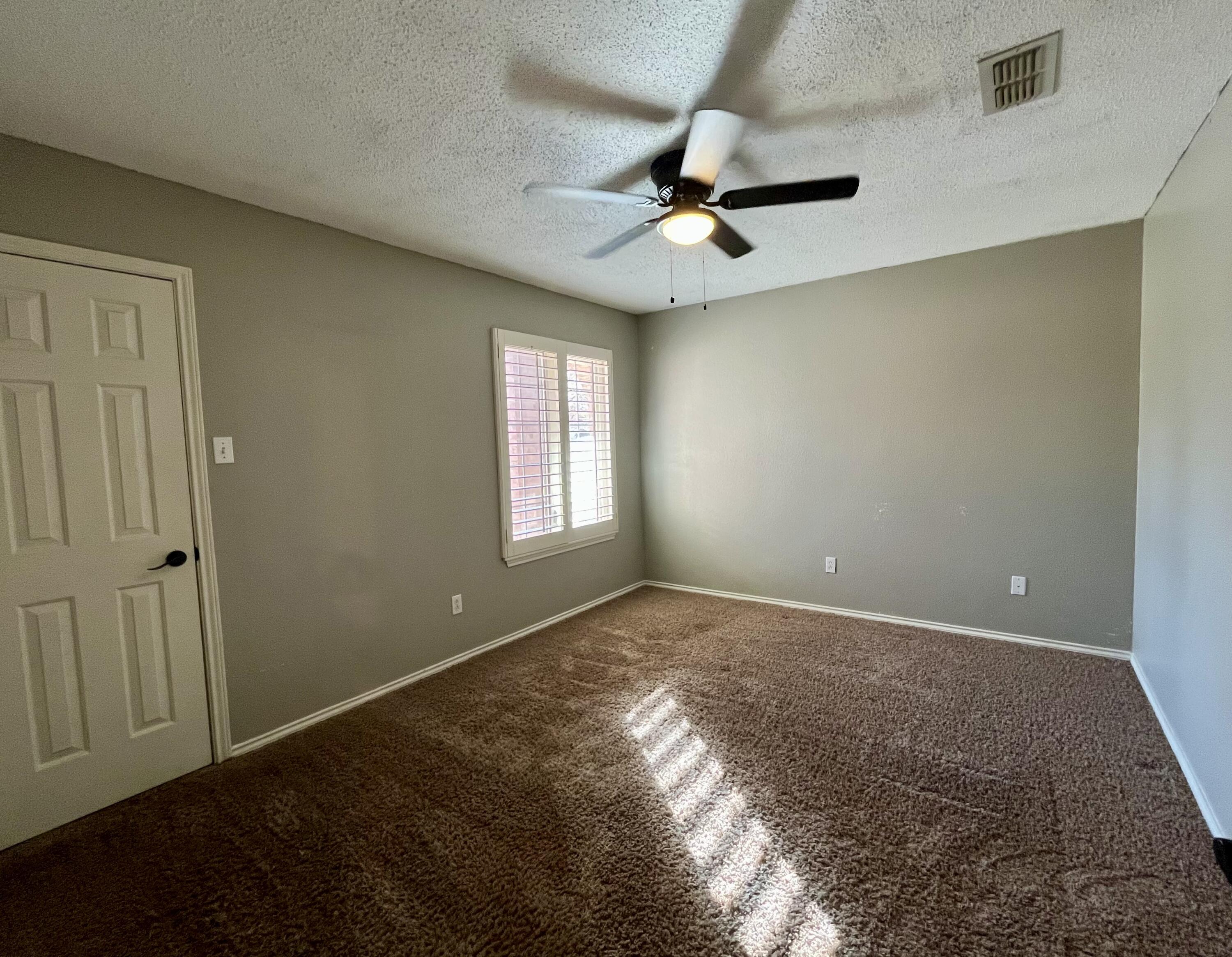 4910 102nd Street Property Photo 34