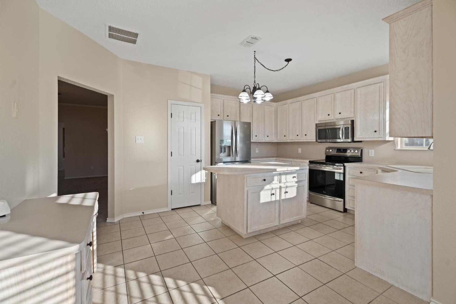 2902 107th Street Property Photo 14