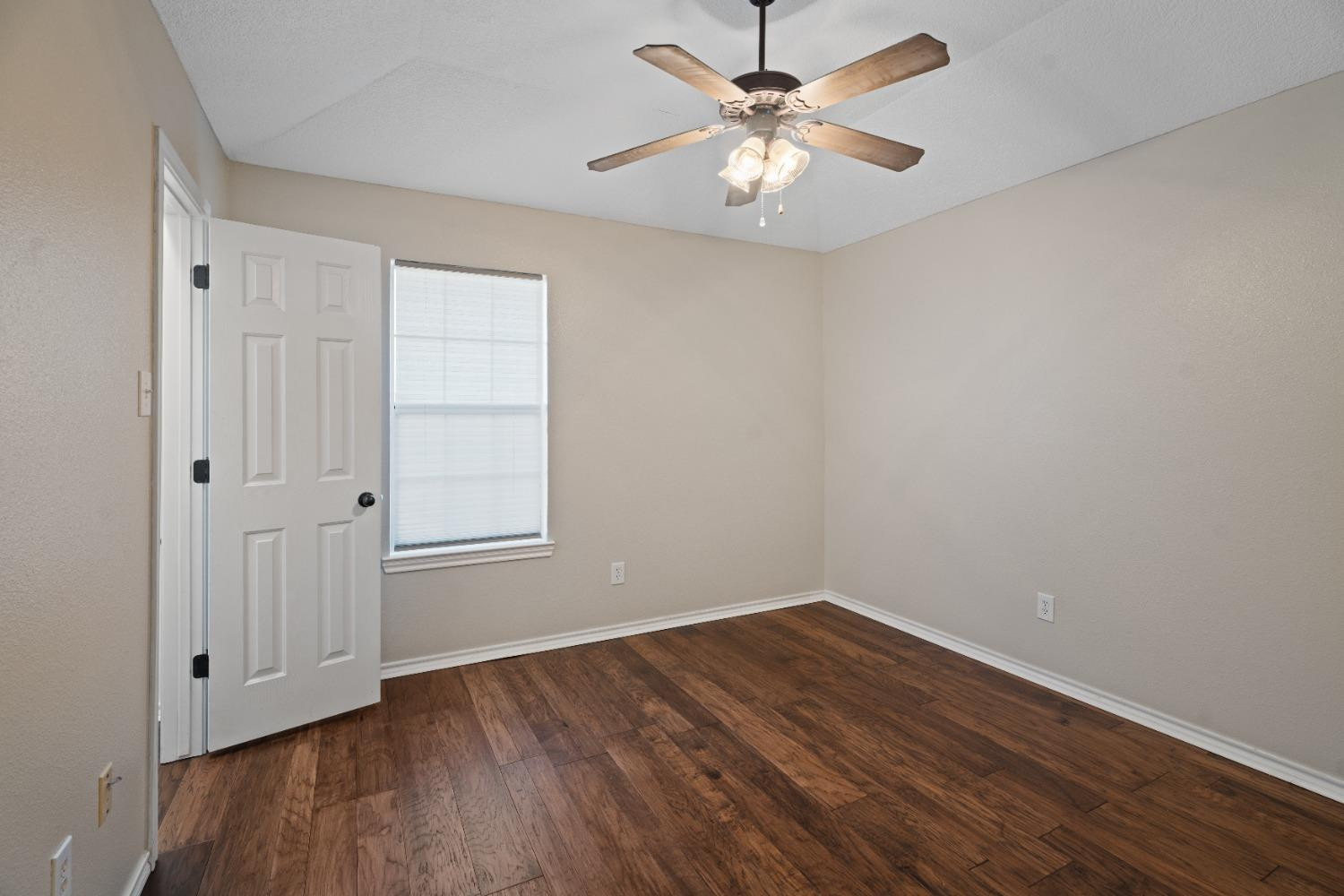 2902 107th Street Property Photo 28