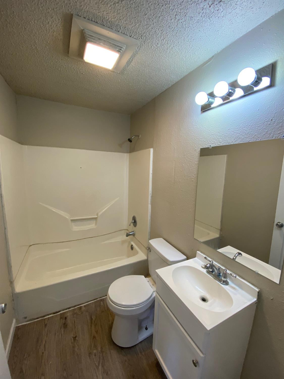 905 Texas Avenue Property Photo 10
