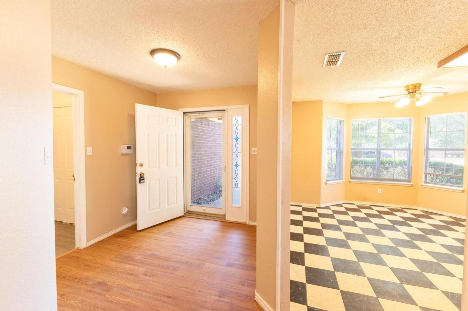 6115 8th Street Property Photo 2