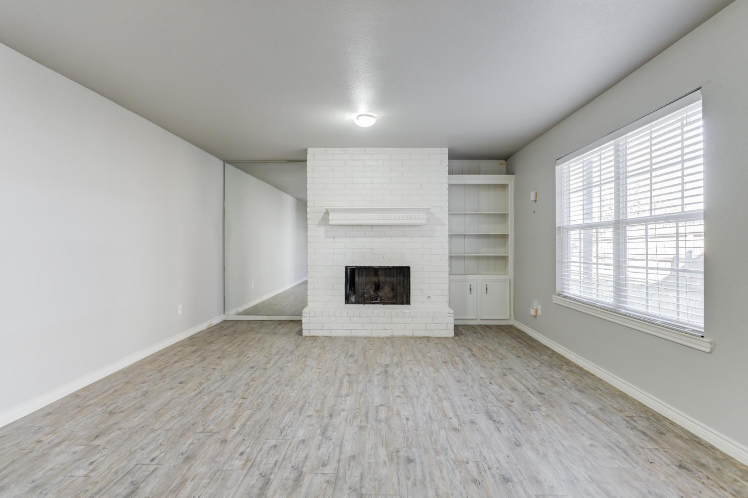 4320 52nd Street Property Photo 7