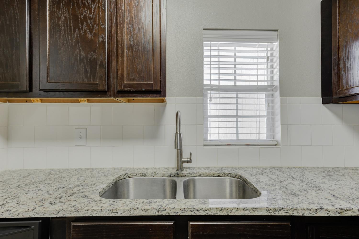 4320 52nd Street Property Photo 15