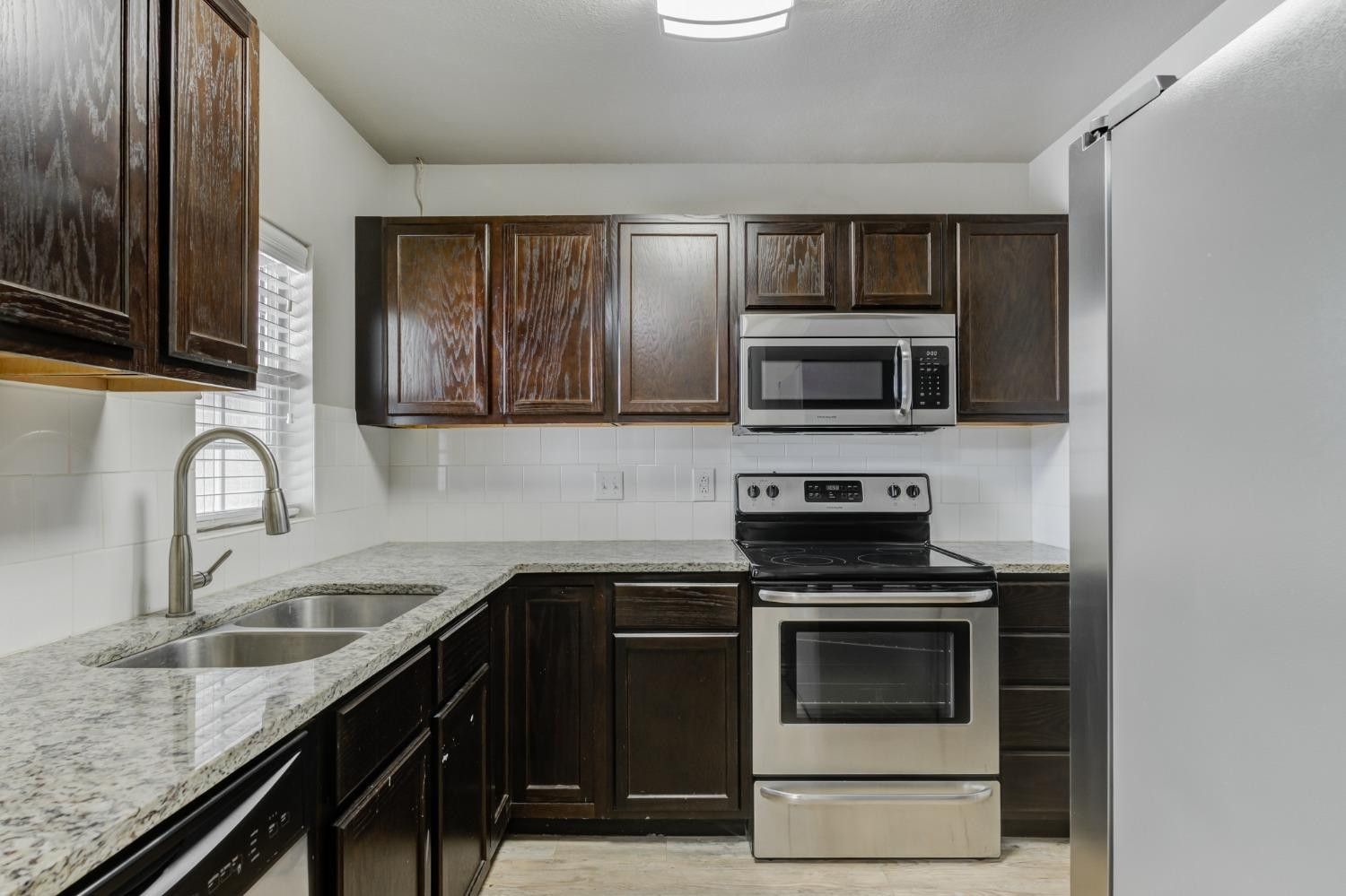 4320 52nd Street Property Photo 16