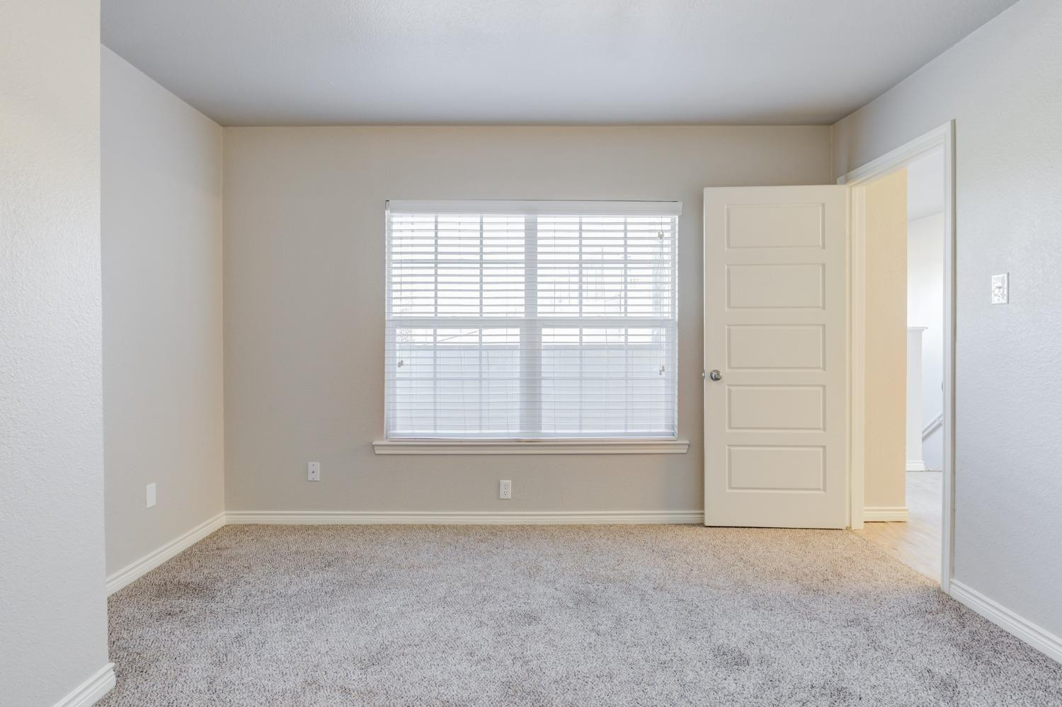 4320 52nd Street Property Photo 24