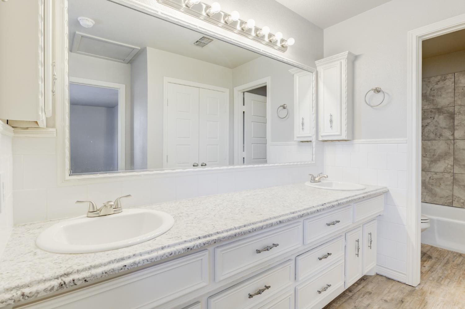 4320 52nd Street Property Photo 25