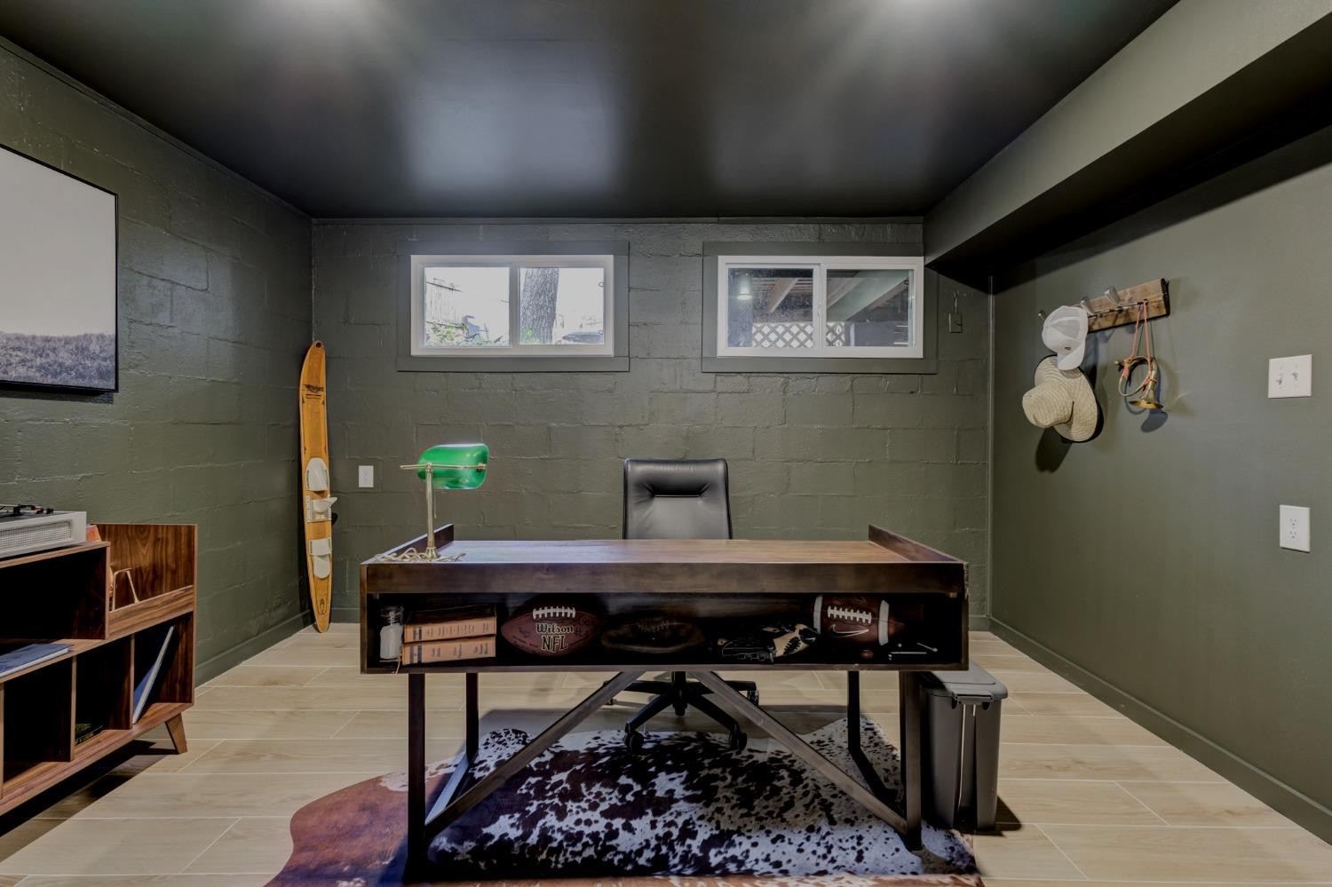 58 E Lakeshore Drive Property Photo 17