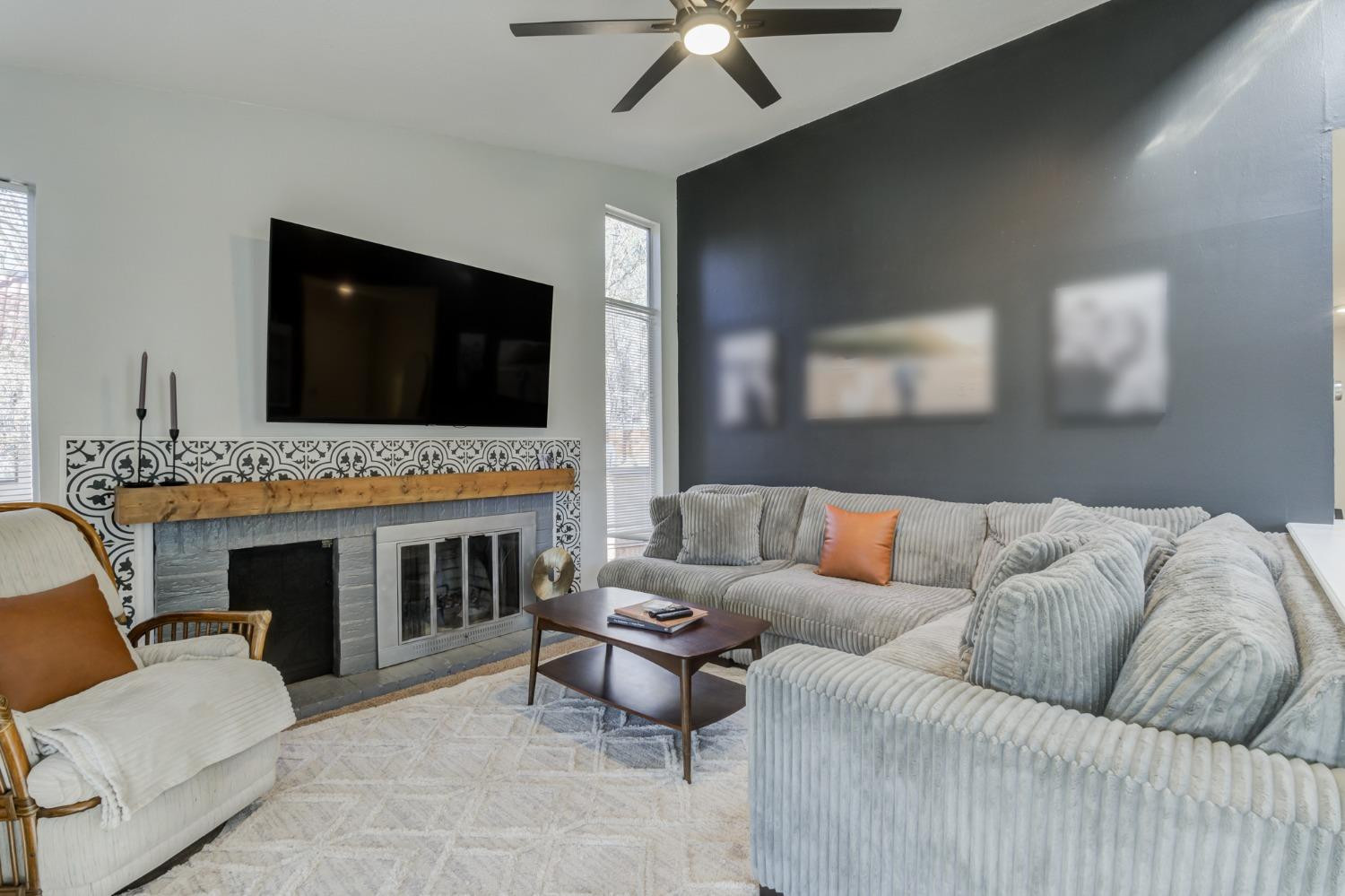 58 E Lakeshore Drive Property Photo 23