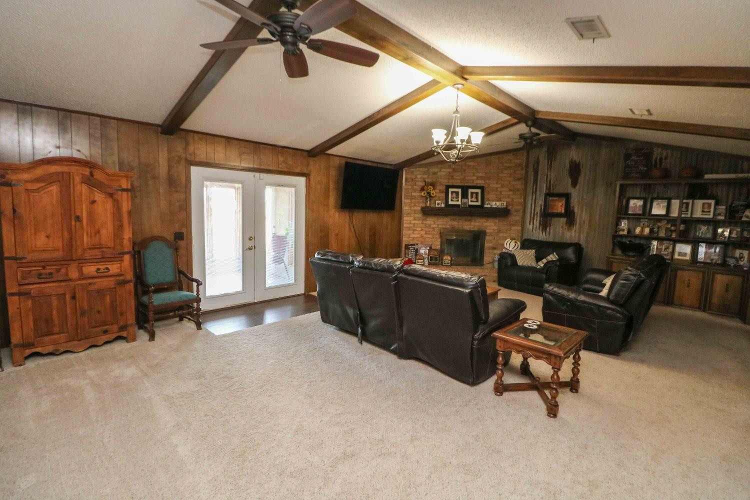 1851 County Road 334 Property Photo 6