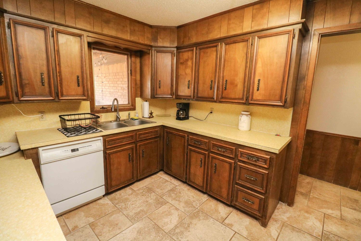 1851 County Road 334 Property Photo 9