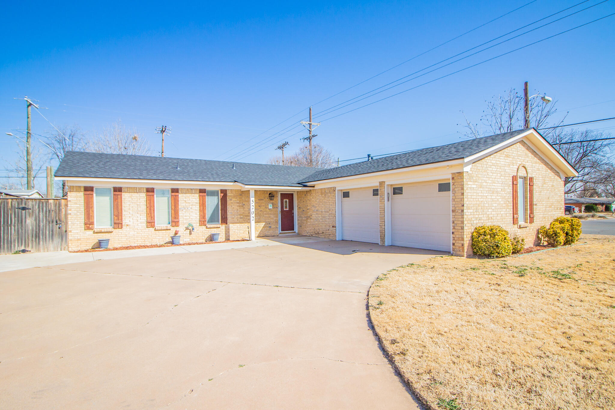 5202 16th Street Property Photo 1