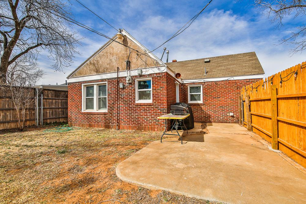 2419 20th Street Property Photo 26