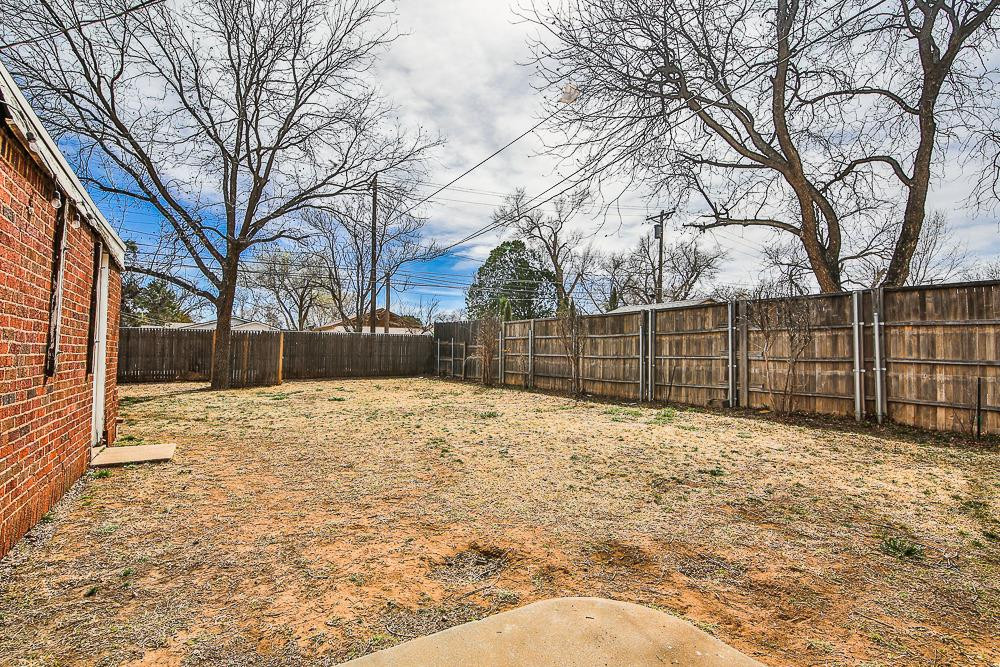 2419 20th Street Property Photo 27